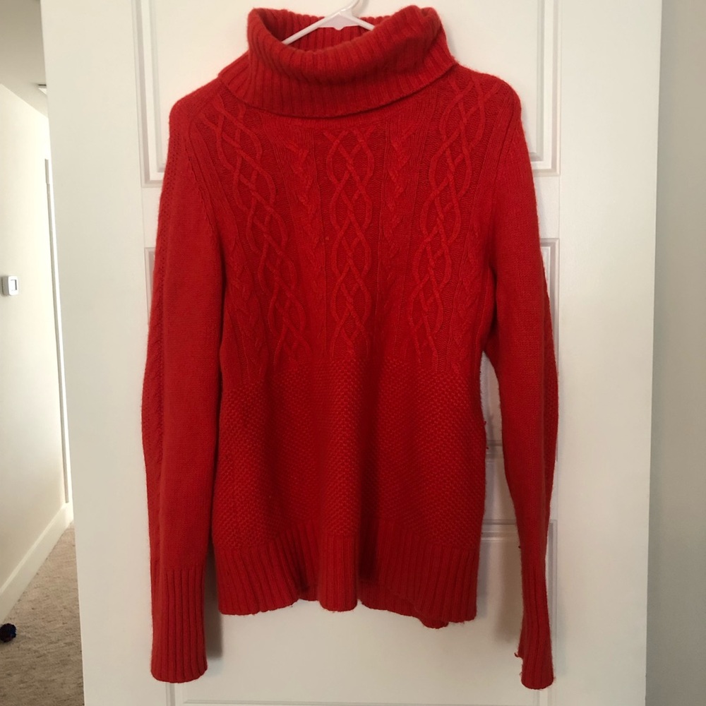 Lovely Gap Sweater
